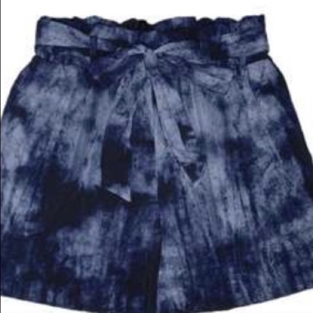Lularoe NWT XXS Ella Shorts 💙